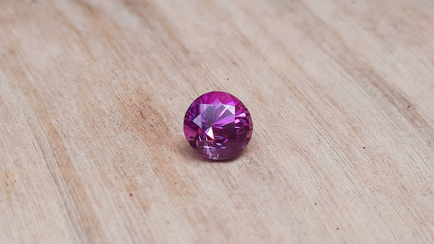 Natural Pink Sapphire - 0.40 carats (Certified)