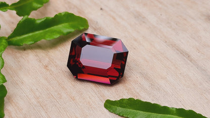 Natural Ceylon Spinel (Red) - 7.10 Carats (Certified)