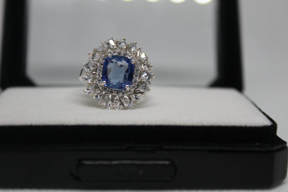 925 Sterling Silver with a 3.08 Carat Natural Ceylon Blue sapphire