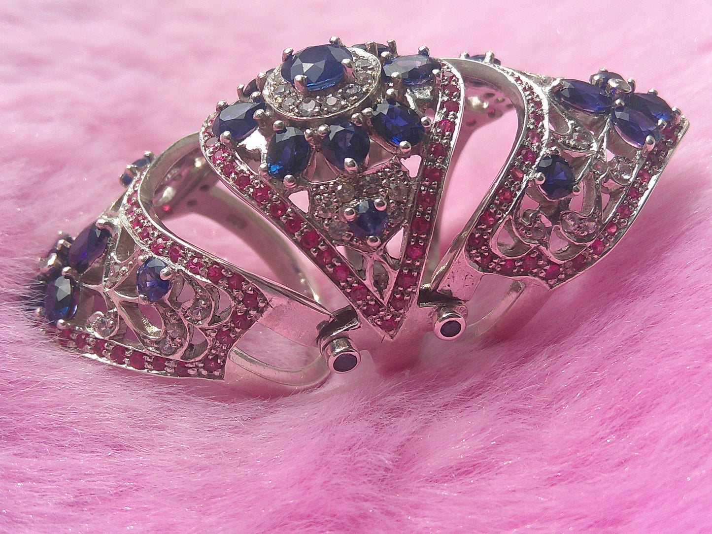 Handmade 925 Silver Ladies' Ring with natural Ceylon Blue and Pink Sapphires (Certified)
