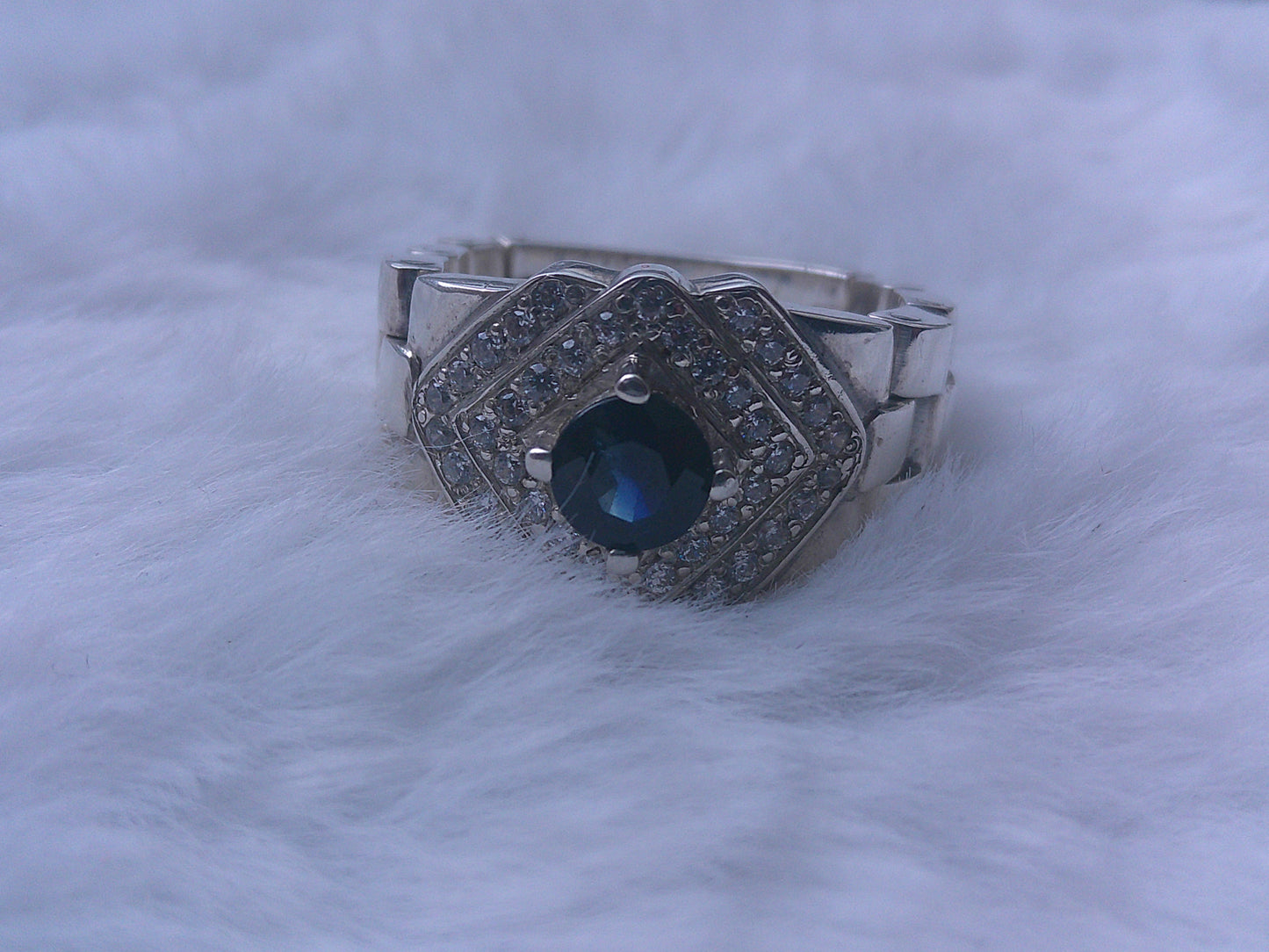 Natural Ceylon Blue Sapphire mounted Hand made 925 Sterling Silver Rolex mens' Ring (Certified)